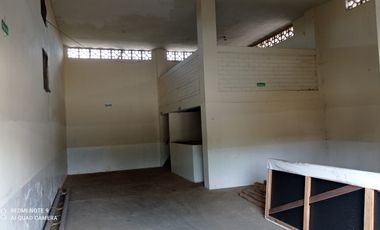 Edificio Rentero  en Venta en Chone Vía Quito