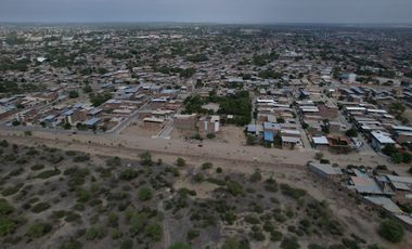 AMPLIO TERRENO EN VENTA URB. LOS SAUCES - PIURA