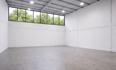 Rento Bodega 140m2 • Toreo • Alce Blanco, Naucalpan • Seguridad 24hrs