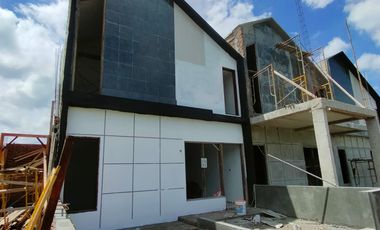 15 Menit Sekolah Al Azhar, D'Tanaka, Rumah Dijual Murah