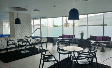 Suite amueblada de alquiler el Edificio Quo, 1 parqueo, sector Mall del Sol