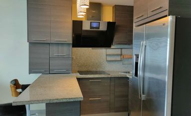Suite amueblada de alquiler el Edificio Quo, 1 parqueo, sector Mall del Sol