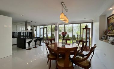 Casa en venta de lujo cerca a Solca