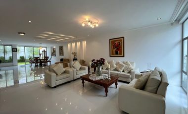 Casa en venta de lujo cerca a Solca