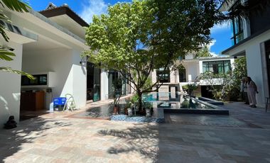 Gorgeous 5 bedroom pool villa for sale in Green Valley