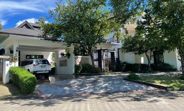 Gorgeous 5 bedroom pool villa for sale in Green Valley