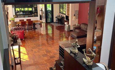 Gorgeous 5 bedroom pool villa for sale in Green Valley