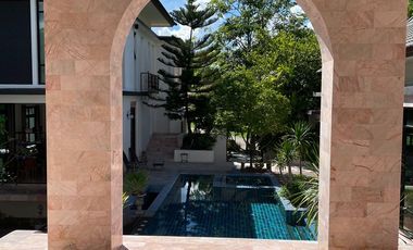 Gorgeous 5 bedroom pool villa for sale in Green Valley