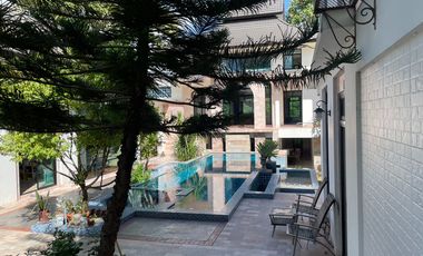 Gorgeous 5 bedroom pool villa for sale in Green Valley