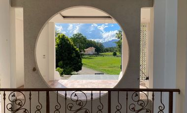 Gorgeous 5 bedroom pool villa for sale in Green Valley