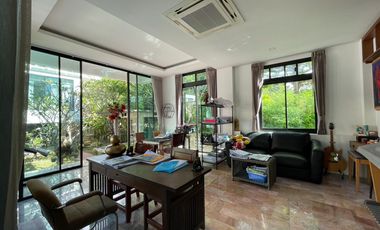 Gorgeous 5 bedroom pool villa for sale in Green Valley