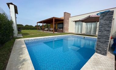 LINDA CASA DE CAMPO DE 700 M2 EN ASIA - CONDOMINIO  LAS LOMAS DE ASIA