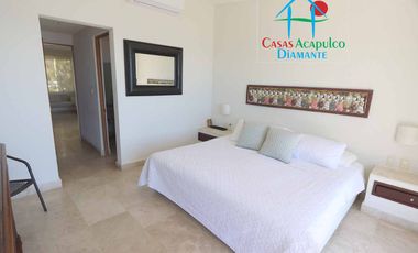 Casa en renta vacacional con alberca privada y vista al mar. 10 personas