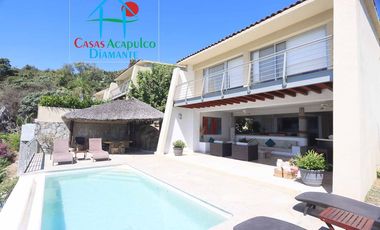 Casa en renta vacacional con alberca privada y vista al mar. 10 personas