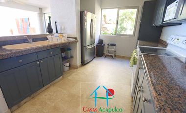 Casa en renta vacacional con alberca privada y vista al mar. 10 personas