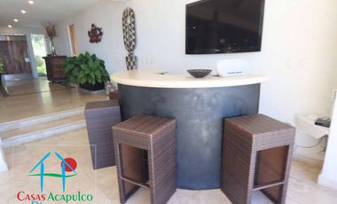 Casa en renta vacacional con alberca privada y vista al mar. 10 personas