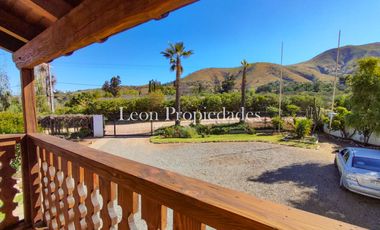 León Propiedades vende gran casa en Sector Los Naranjos, Curacaví.