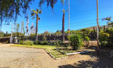 León Propiedades vende gran casa en Sector Los Naranjos, Curacaví.