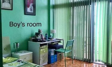 Resale 4 Bedrooms Beach House in Compostela