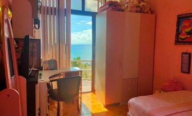 Resale 4 Bedrooms Beach House in Compostela