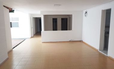 PR18571 Casa comercial en arriendo en el sector Laureles
