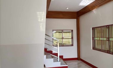 AGUS TOWNHOUSE  ALONG THE MAIN ROAD WITH 3 BEDROOMS FURNISHED P64K