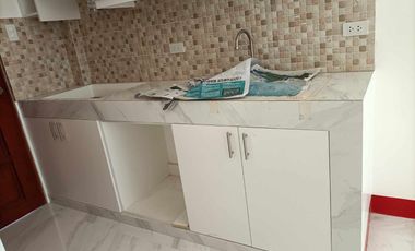 AGUS TOWNHOUSE  ALONG THE MAIN ROAD WITH 3 BEDROOMS FURNISHED P64K