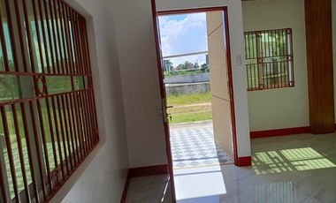 AGUS TOWNHOUSE  ALONG THE MAIN ROAD WITH 3 BEDROOMS FURNISHED P64K