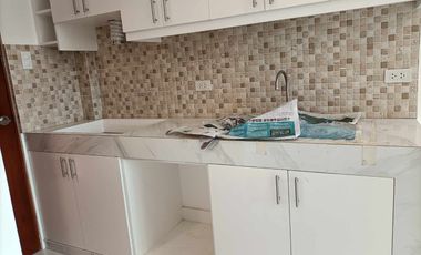 AGUS TOWNHOUSE  ALONG THE MAIN ROAD WITH 3 BEDROOMS FURNISHED P64K