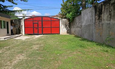 AGUS TOWNHOUSE  ALONG THE MAIN ROAD WITH 3 BEDROOMS FURNISHED P64K