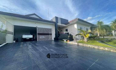 NEW LISTING!! BEAUTIFUL OCEAN VIEW BIG HOUSE WITH SWIMMING POOL FOR SALE