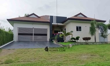 NEW LISTING!! BEAUTIFUL OCEAN VIEW BIG HOUSE WITH SWIMMING POOL FOR SALE