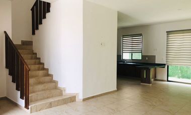 Casa en renta en Hacienda Valbuena