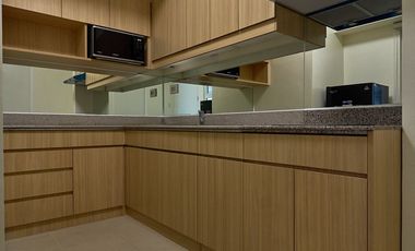 ATHERTON09XXA: For Rent Fully Furnished 2BR Unit with Balcony in The Atherton Residences in Paranaque