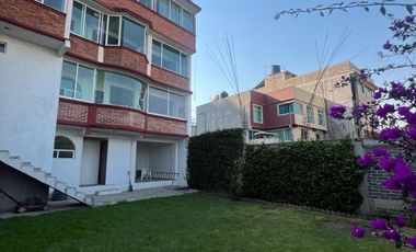 Casa en venta en 4 niveles con excelente vista.