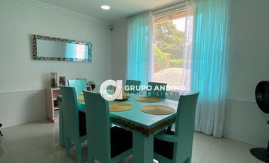 Se Vende Casa en el Conjunto Lomas del Campestre - Piedecuesta