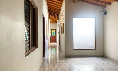 PR19693 Casa comercial en arriendo en Jardines, Envigado