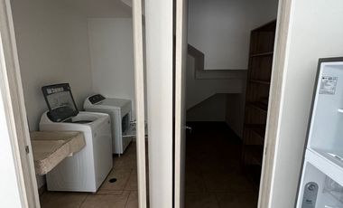 Renta de casa en condominio en Juriquilla