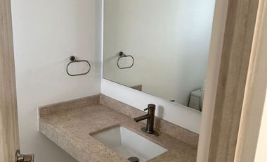 Renta de casa en condominio en Juriquilla