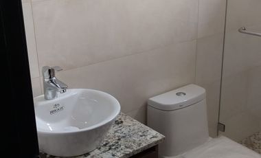 ALQUILER DEPARTAMENTO 1ER PISO EN KENNEDY NORTE (VIVI)