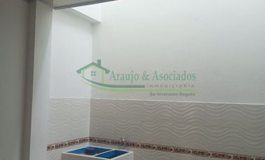 EN RICAURTE-CUNDINAMARCA Vendemos casa de tres pisos