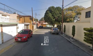 REMATE B. DE CASA EN VILLA DE LAS FLORES SAN FRANCISCO COACALCO.