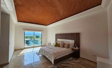Casa en Venta en Condominio con alberca propia en Xochitepec Morelos