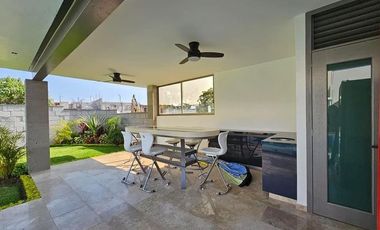 Casa en Venta en Condominio con alberca propia en Xochitepec Morelos