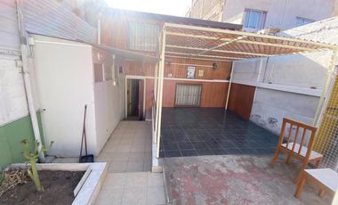 Venta amplia casa 10 dormitorios regularizada a pasos del centro, Antofagasta
