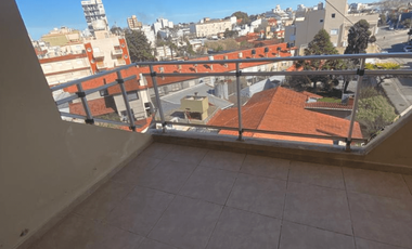 DEPARTAMENTO 2 AMBIENTES, A 2 CUADRAS DE LA PLAYA EN SANTA TERESITA PARTIDO DE LA COSTA