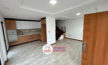 Casas VIP Modernas de Venta, Sector Río Amarillo C1024