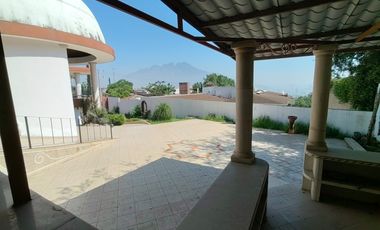Casa Habitación ubicada en Fracc. Valle de San Ángel, Sector Jardines, Nuevo León.