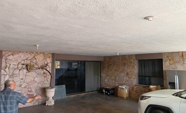 Casa Habitación ubicada en Fracc. Valle de San Ángel, Sector Jardines, Nuevo León.