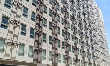 Ready for Occupancy 3 Bedroom Condo w/ Affordable Downpayment in Urban Deca Banilad, Mandaue City